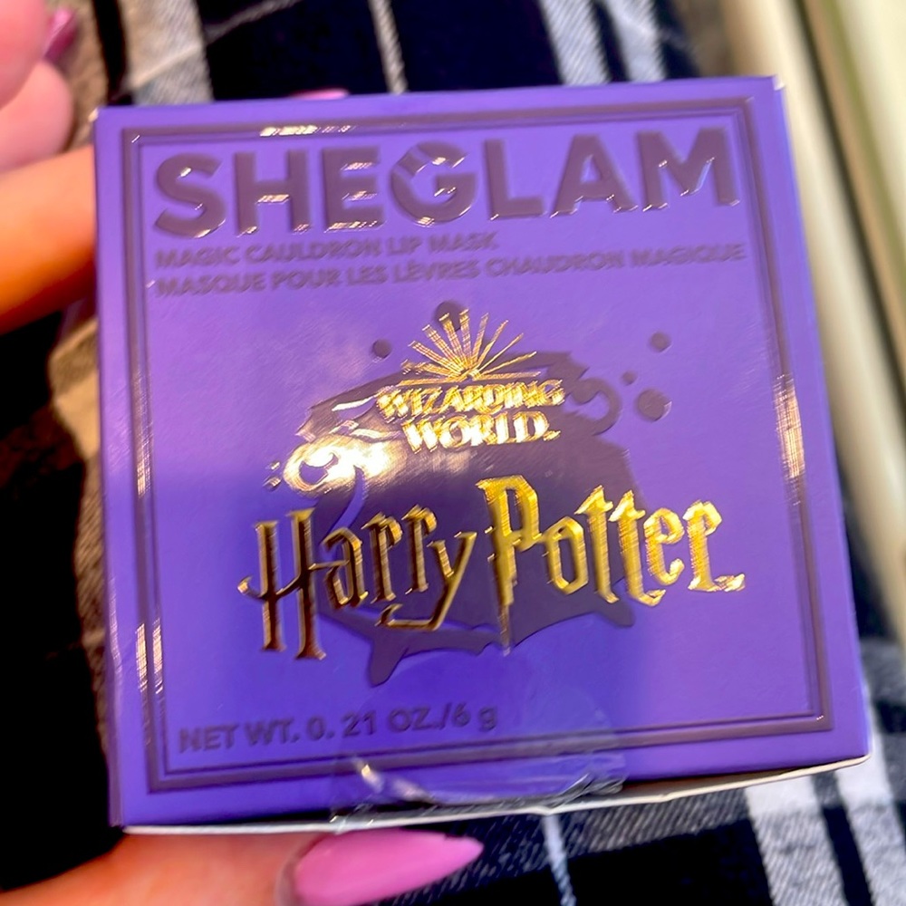 Harry Potter lip Sleeping Mask in Magic Cauldron